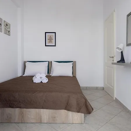 Parian Charming 3bedroom * Páros