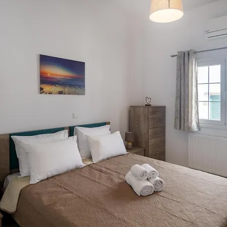 Parian Charming 3bedroom Διαμέρισμα *
